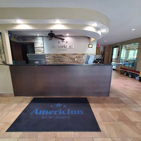 Americinn And Suites By Wyndham Delafield-Waukesha-Milwaukee Extérieur photo
