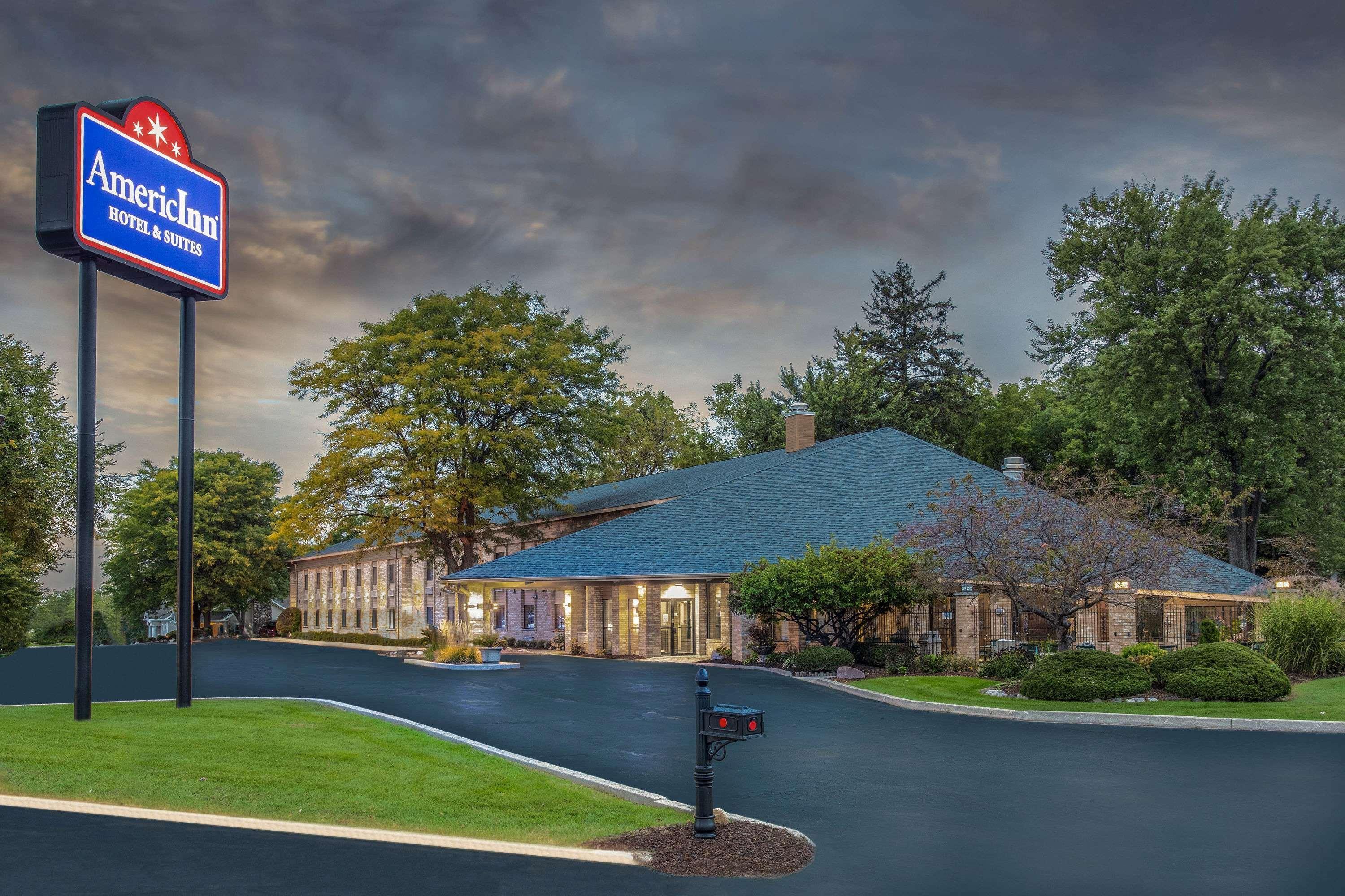 Americinn And Suites By Wyndham Delafield-Waukesha-Milwaukee Extérieur photo