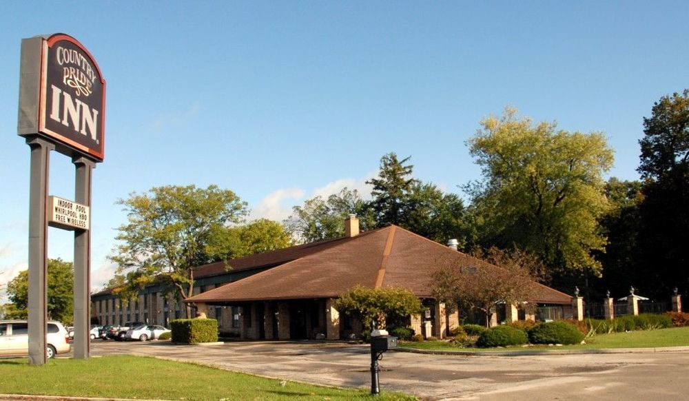 Americinn And Suites By Wyndham Delafield-Waukesha-Milwaukee Extérieur photo