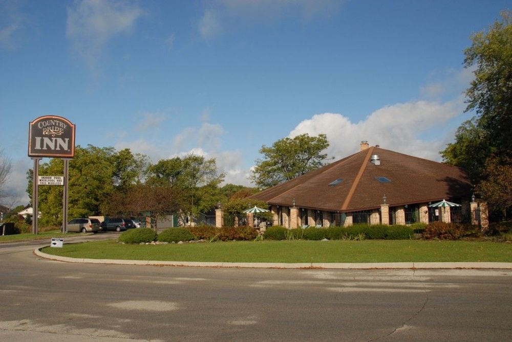 Americinn And Suites By Wyndham Delafield-Waukesha-Milwaukee Extérieur photo