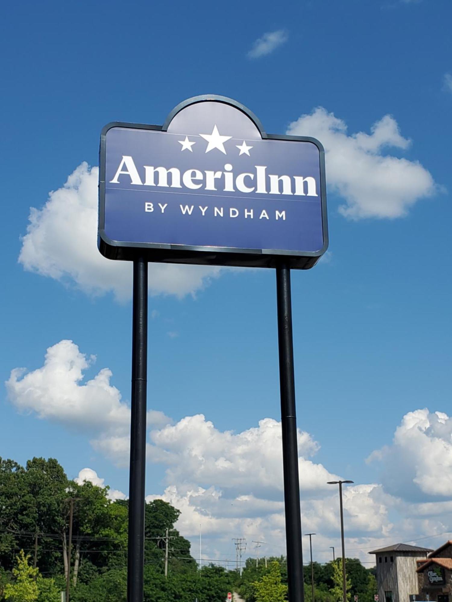 Americinn And Suites By Wyndham Delafield-Waukesha-Milwaukee Extérieur photo